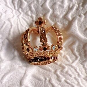 FREE Crown pendent